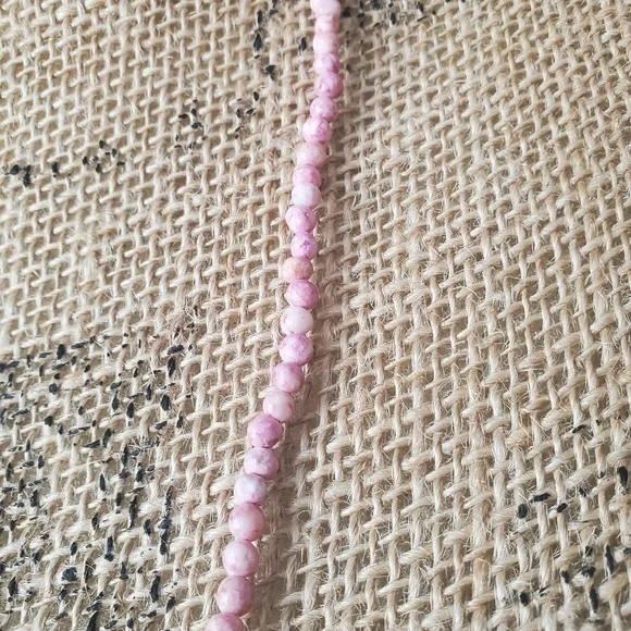 Pastel Pink Beaded Necklace Beachy Summer - Picture 4 of 10